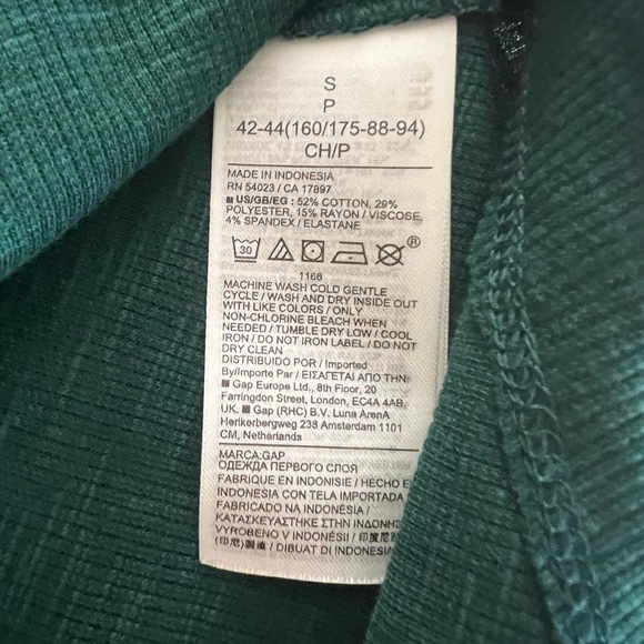 Gap - Forest Green 
RIB TURTLENECK
Size Small NWT - Picture 5 of 12